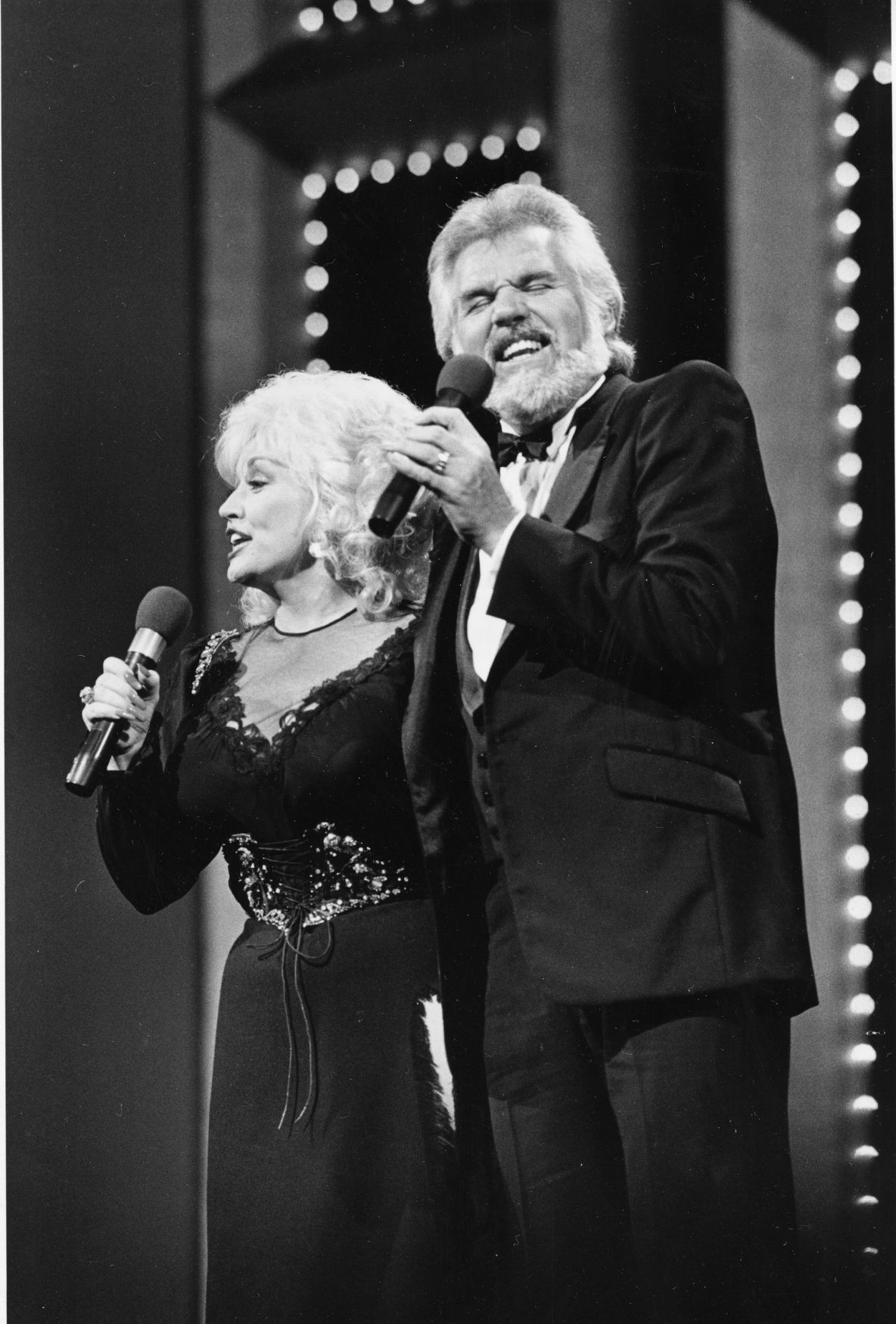 Kenny Rogers, 1983